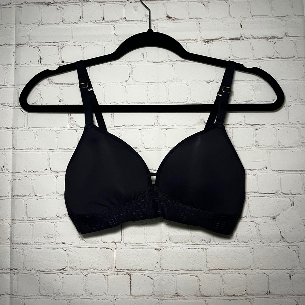 ✨Lively Black Bralette Wireless‎ Lightly Lined Comfort Bra Size 34B